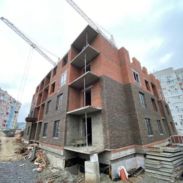 3 3